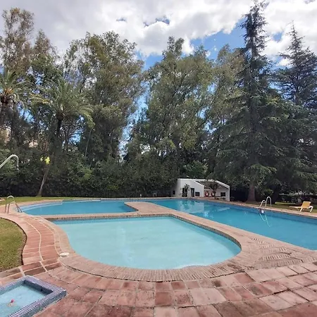 Del Parque Flats Le Village Golf * Marbella