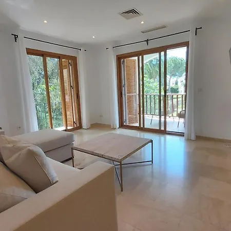 Del Parque Flats Le Village Golf