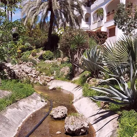 Del Parque Flats Le Village Golf