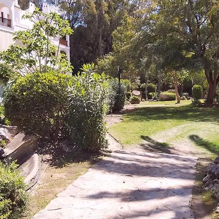 Del Parque Flats Le Village Golf Apartment *